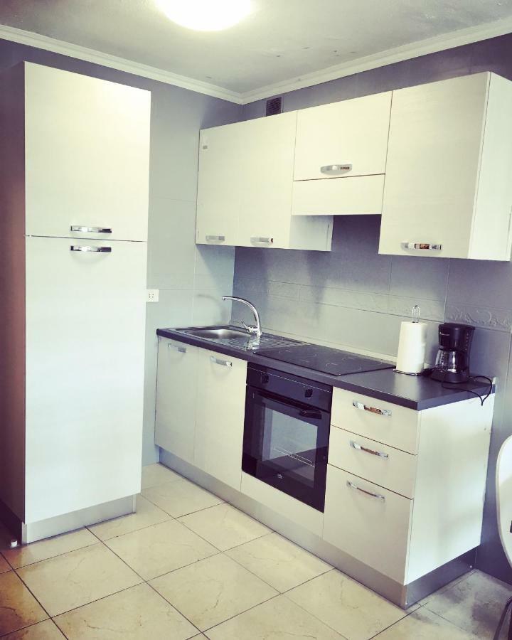 Apartamento En Playa Las Vistas - Torres Del Sol Arona  Εξωτερικό φωτογραφία